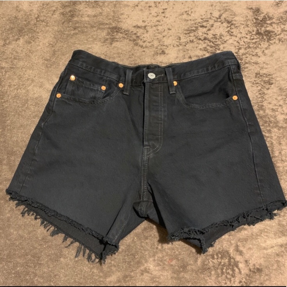 Levi’s 501 Black Cutoff Jean Shorts S27